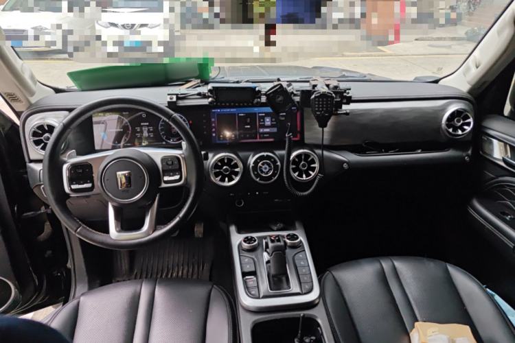 Used Tank 300 2023 2.0T Iron Rider 02 Center Console