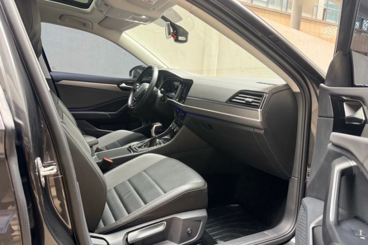 Used Volkswagen Sagitar 2021 280TSI DSG Excellence Edition Interior 5