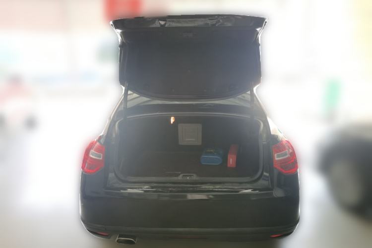 Used Citroen C5 2014 2.0L Automatic Zunyue Model Trunk