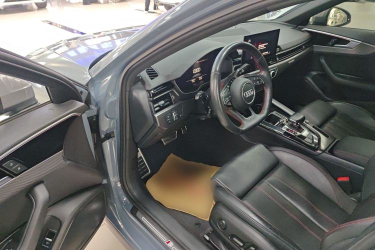 Used Audi A4L 2022 40 TFSI quattro RS Performance Package