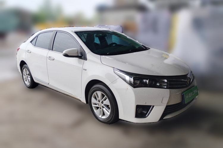 Used Toyota Corolla 2014 1.6L CVT GL-i Front Right 45 Deg