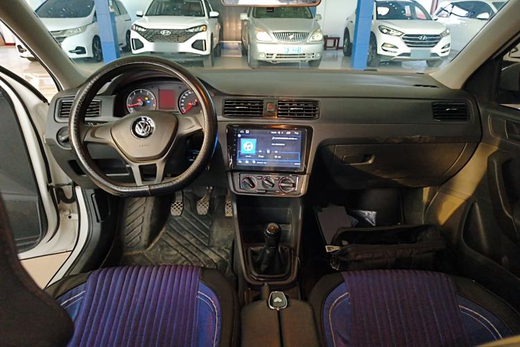 Used Volkswagen Santana 2016 1.6L Manual Fashion Edition