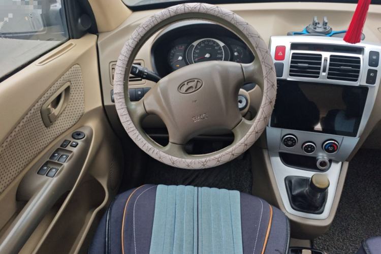 Used Hyundai Tucson 2009 2.0L Manual Two-Wheel Drive Fashion Edition