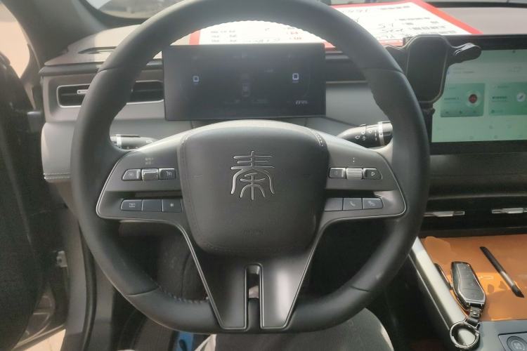 Used BYD Qin PLUS 2025 DM-i Smart Drive 55KM Leading Model Steering Wheel