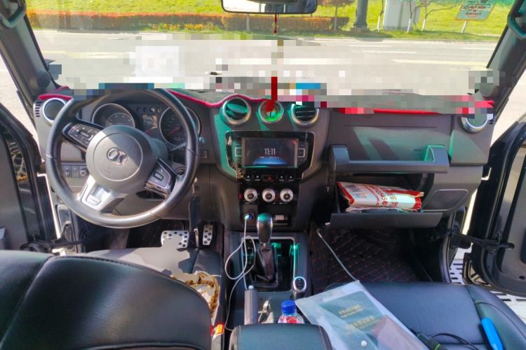 Used BAIC Off-Road BJ40 2016 40L 2.3T Automatic All-Wheel Drive Premium Edition Center Console