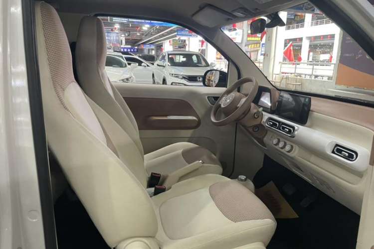 Used Wuling Hongguang MINIEV 2024 3rd Generation 215km Advanced Version