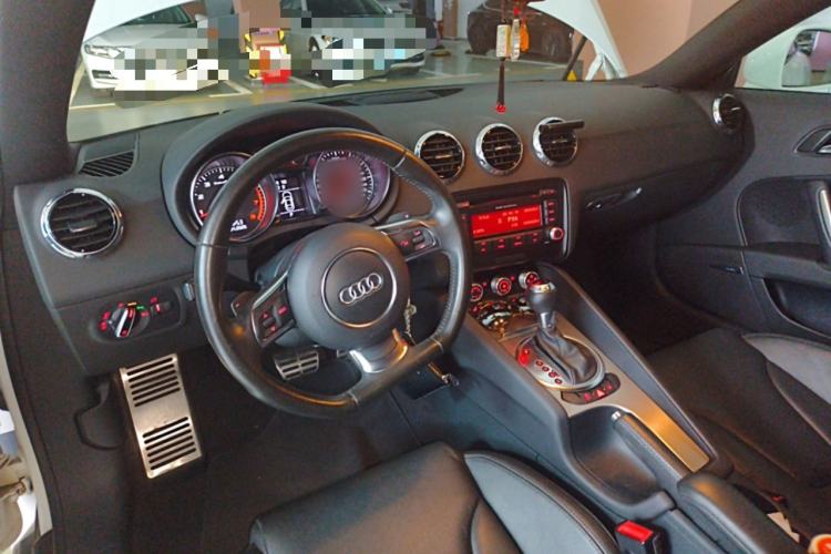 Used Audi TT 2011 TT Coupe 2.0 TFSI Center Console