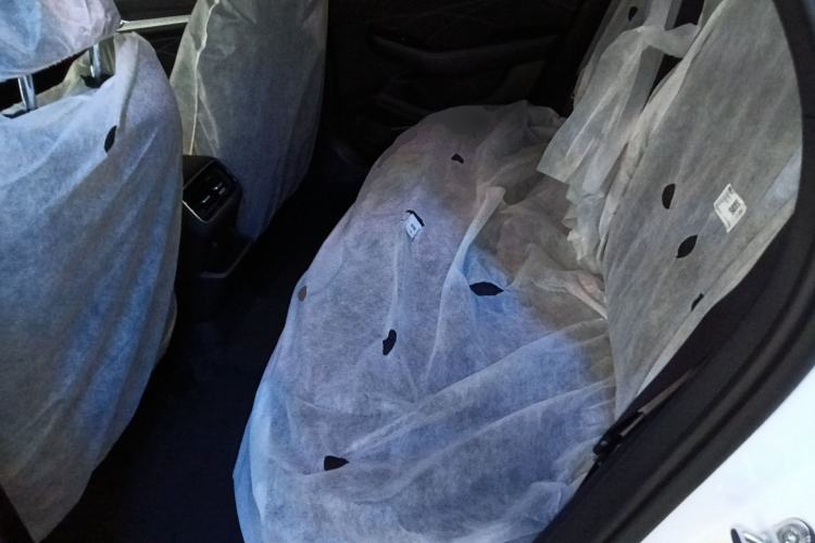 Used Geely Auto Preface 2026 Model Oriental Yao 1.5TD Fuyao Edition Left Rear Seat