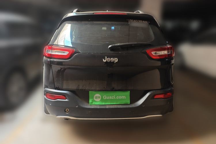 Used Jeep Cherokee 2017 2.0L Superior Edition Rear