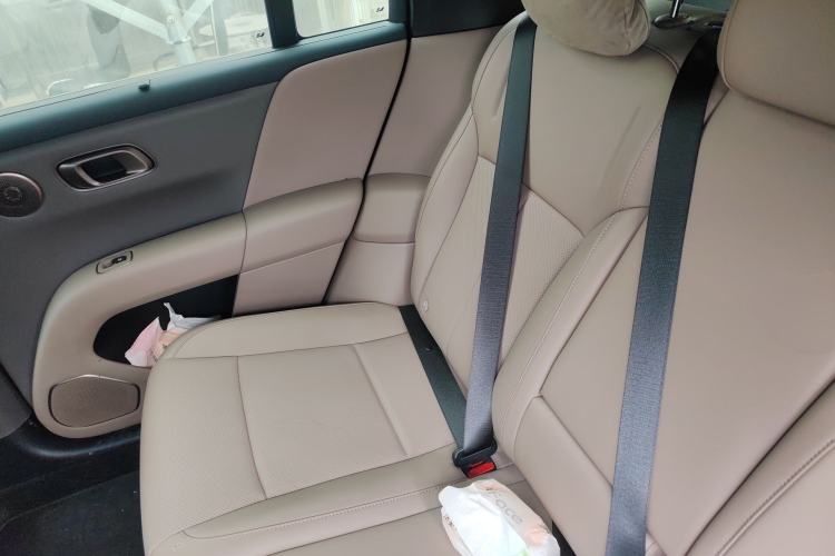 Used Li Auto i6 2025 Model Two-Wheel-Drive Standard Type