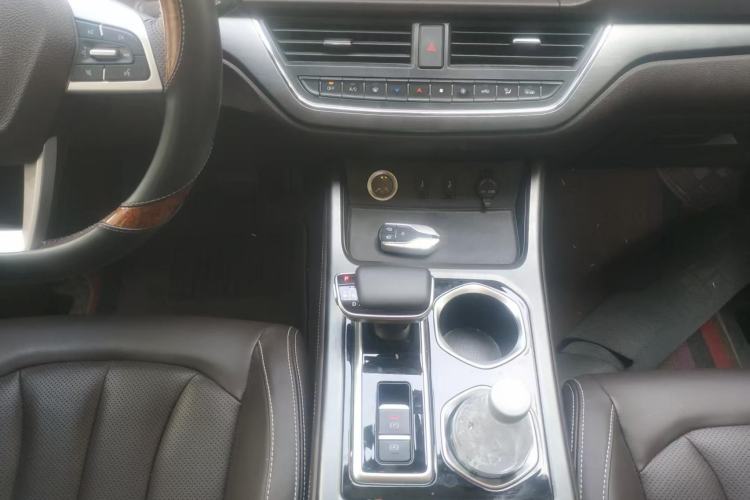 Used BAW Ruisheng Ace M7 2023 2.0L Automatic Long-wheelbase Business Version 7 Seats Gear Lever