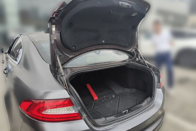 Used Jaguar XF 2013 XF 2.0T Luxury Edition Trunk