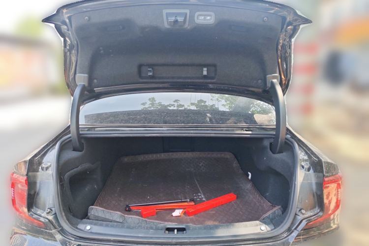 Used Volvo S90 2023 B5 Zhiyuan Luxury Edition