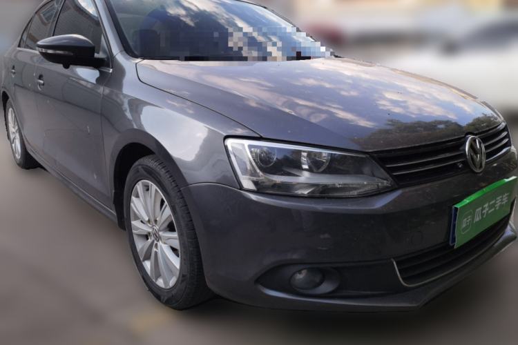 Used Volkswagen Sagitar 2014 Revised Version 1.6L Automatic Comfort Edition Front Right 45 Deg