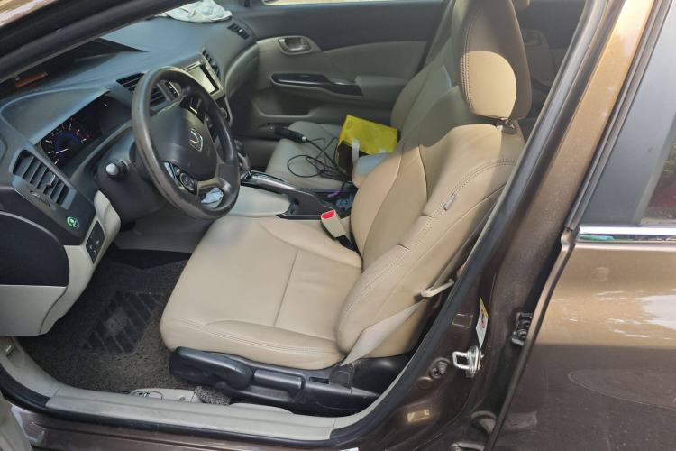 Used Honda Civic 2014 1.8L automatic comfort version
