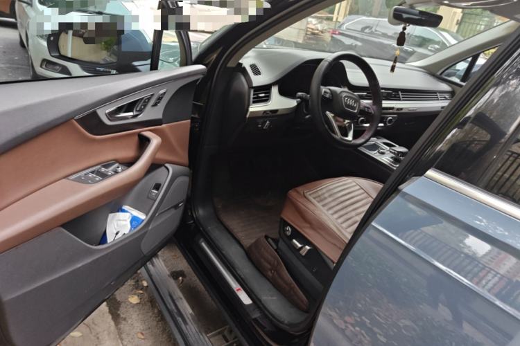 Used Audi Q7 2016 40 TFSI Comfort Model Driver Seat