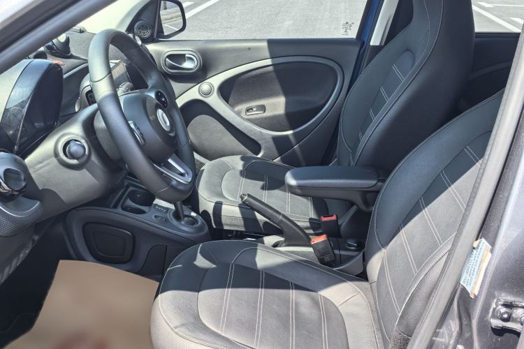 Used smart forfour 2016 0.9T 66 kW Pioneer Edition
