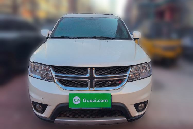 Used Dodge Journey 2013 2.4L Two-Wheel Drive Luxury Version