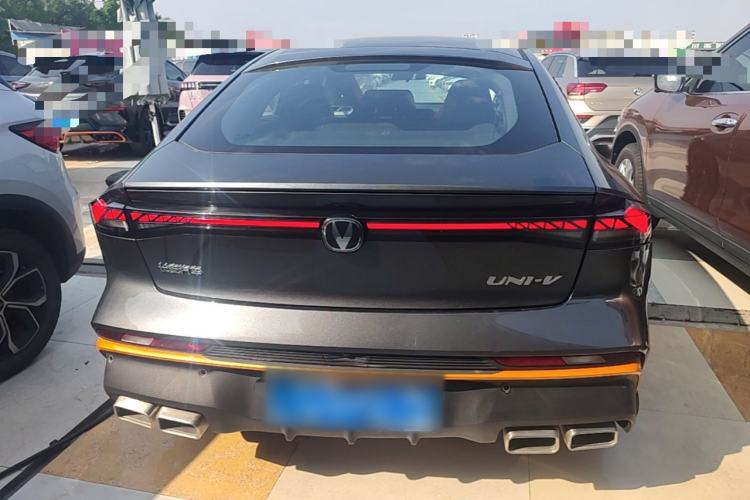 Used CHANGAN UNI-V 2024 1.5T Prestige Sport Edition
