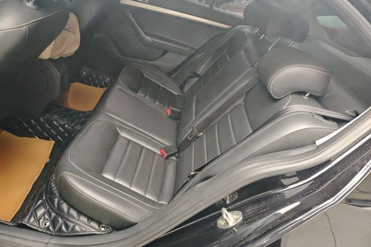 Used Volkswagen Lavida 2017 1.6L Automatic Comfort Edition
