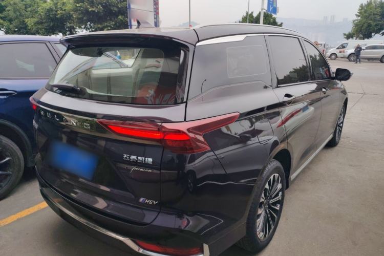 Used Wuling Victory 2023 2.0L DHT Luxury Edition