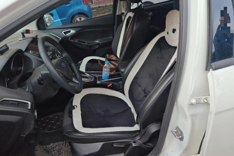 Used Ford Focus 2015 Sedan 1.6L Automatic Trend Model
