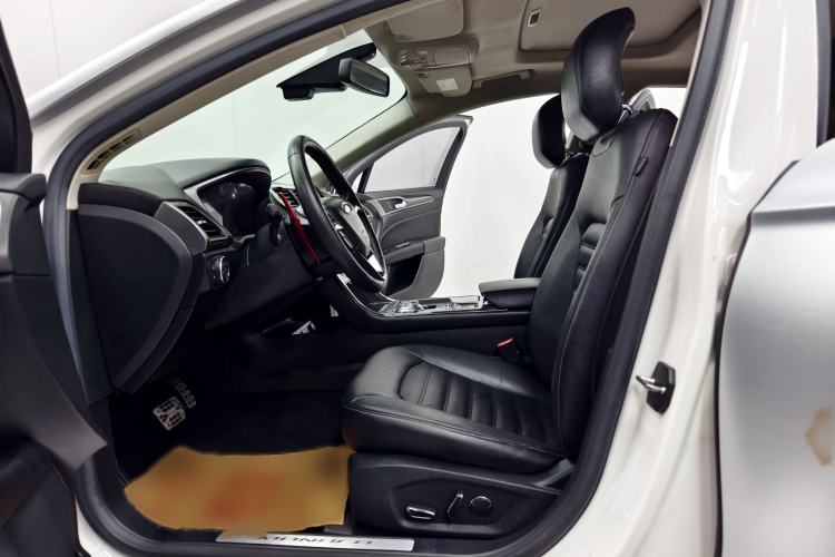 Used Ford Mondeo 2017 Facelifted EcoBoost 180 Fashion Edition Interior 7