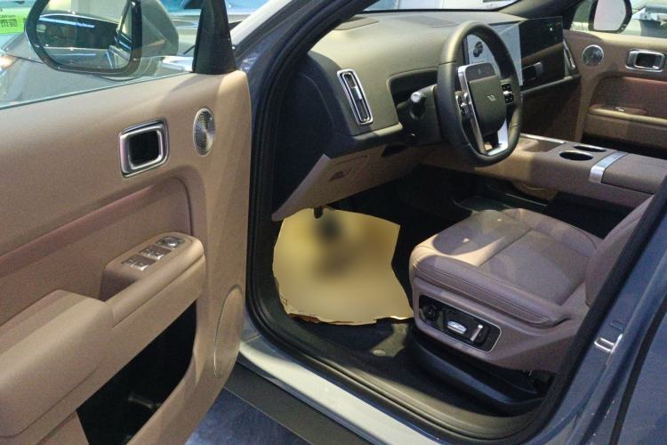 Used Li Auto L7 2025 Ultra Smart Refreshed Edition
