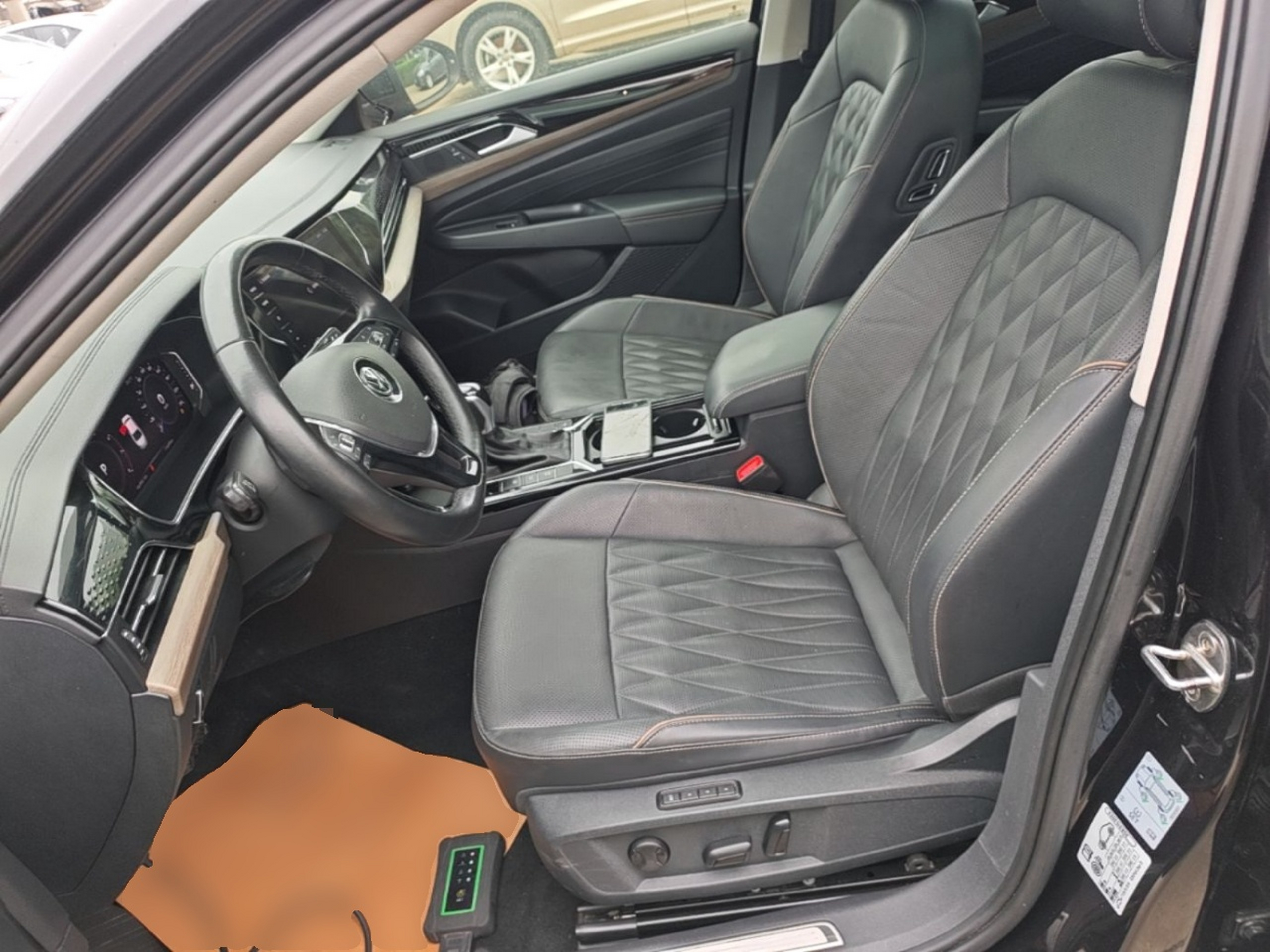 Interior delantero