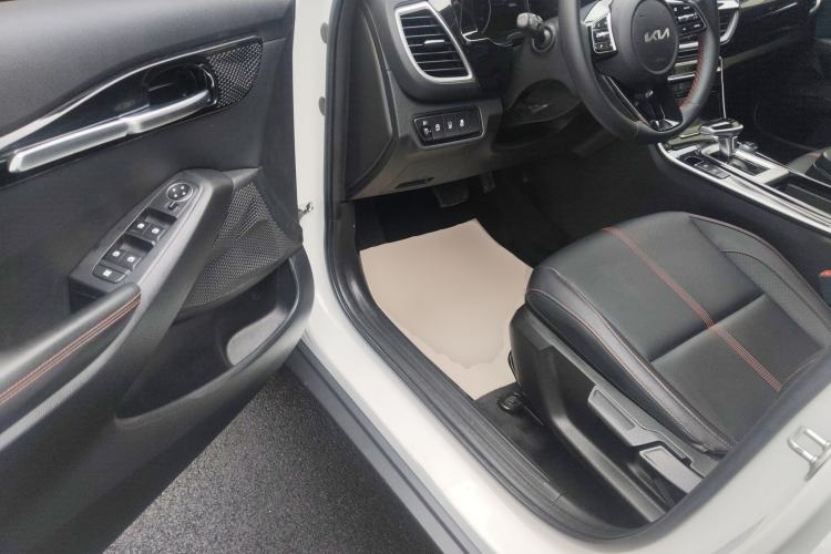 Used Kia KX3 2021 1.5L CVT Refreshed Edition Driver Seat