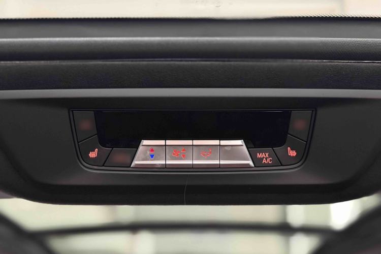 Used BMW X7 2023 xDrive40i Luxury M Sport Package Interior 3