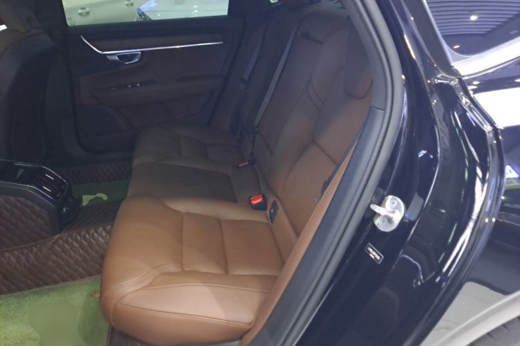 Used Volvo S90 2023 B5 Zhiyuan Luxury Edition