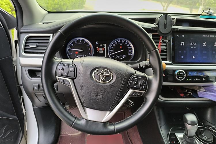 Used Toyota Highlander 2021 2.0T Four-Wheel Drive Prestige Version 7 Seats Steering Wheel