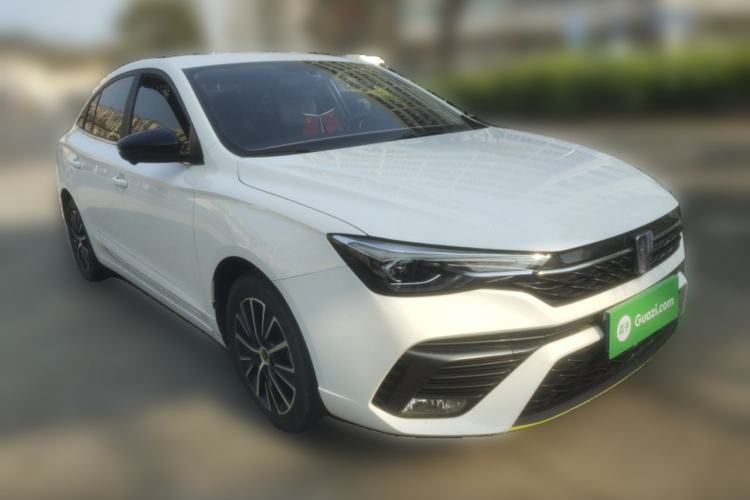 Used Roewe i5 2021 1.5L CVT Diamond Edition Front Right 45 Deg