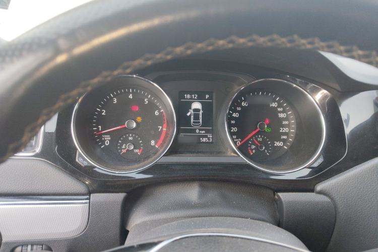 Used Volkswagen Sagitar 2018 280TSI DSG Comfort Model Instrument Cluster