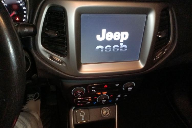 Used Jeep Compass 2017 200T Automatic Family Edition