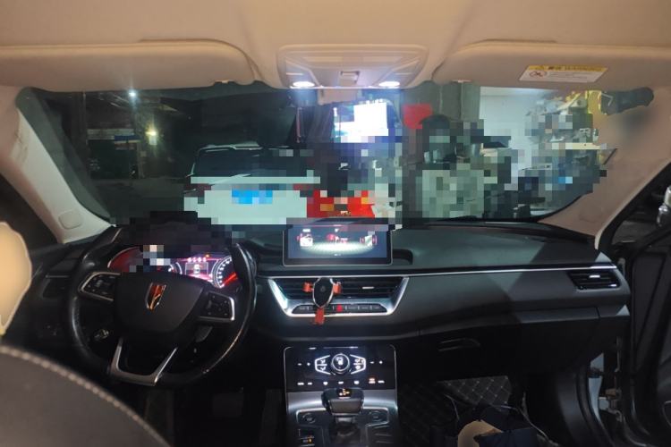 Used Hongqi H5 2022 Classic Model 1.5T DCT Flagship Edition Center Console