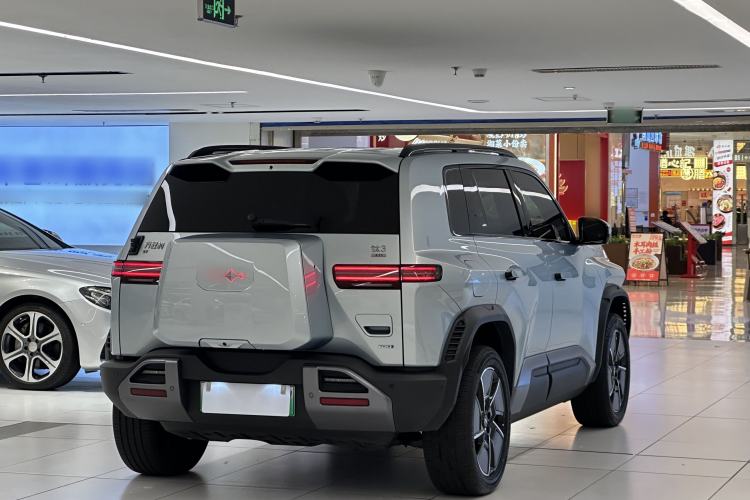 Used Formula Leopard Titanium 3 2025 501KM All-Wheel Drive Intelligent Driving Ultra Version
