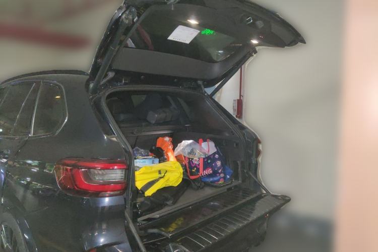 Used BMW X5 2019 xDrive40i Luxury Model with M Sport Package
