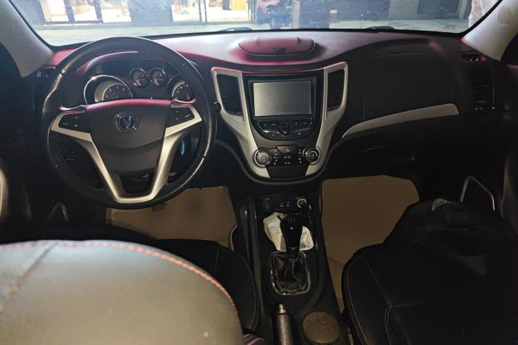 Used Changan CS35 2015 1.6L Manual Luxury Model China IV Standard
