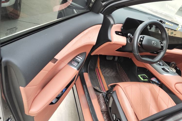 Used CHANGAN CS75 PLUS 2025 4th Generation 1.5T New Blue Whale Smart Flagship Version
