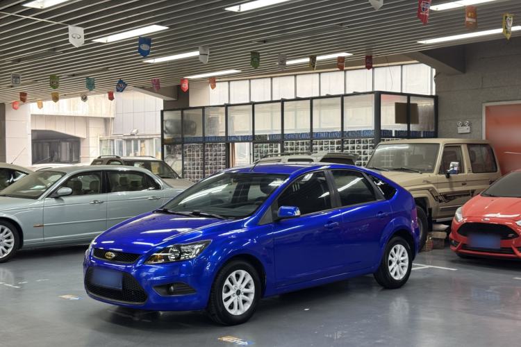 Used Ford Focus 2013 Hatchback Classic 1.8L Manual Base Model Guazi used car, China used car export, Used car for sale, Used cars, Cheapest cars for sale