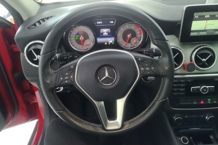 Used Mercedes-Benz GLA 2015 GLA 200 Sport Edition
