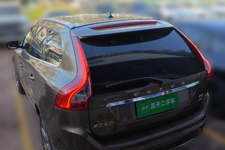 Used Volvo XC60 2015 T5 AWD Smart Drive Edition Rear Left 45 Deg