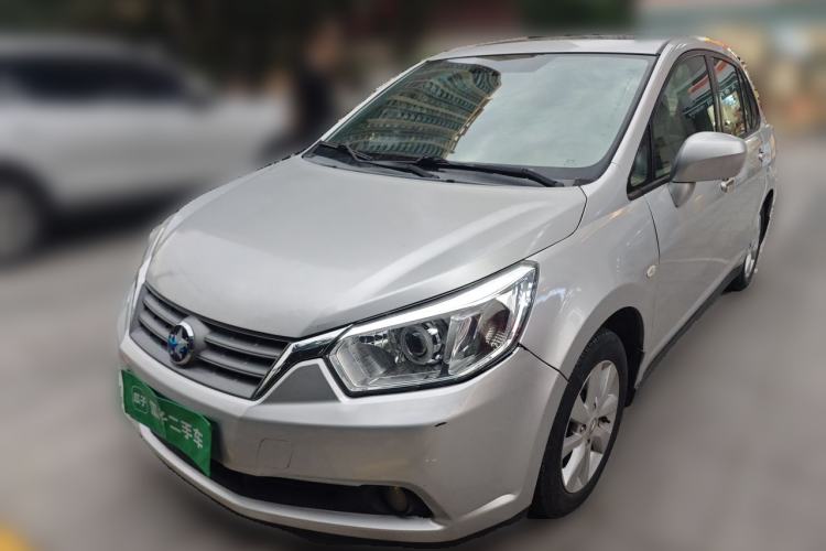 Used Venucia D50 2013 1.6L Manual Luxury Edition