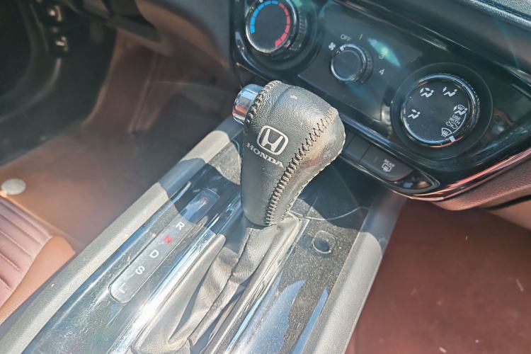 Used Honda Vezel 2020 1.5L CVT Pioneer Edition
