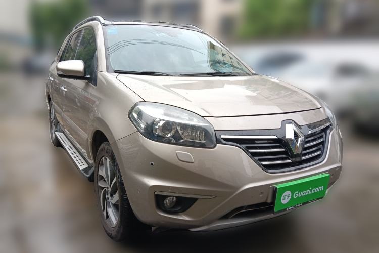 Used Renault Koleos 2014 2.5L Four-Wheel Drive Luxury Edition Front Right 45 Deg