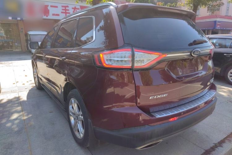 Used Ford Edge 2016 EcoBoost 245 Two-Wheel-Drive Titanium 7-Seater
