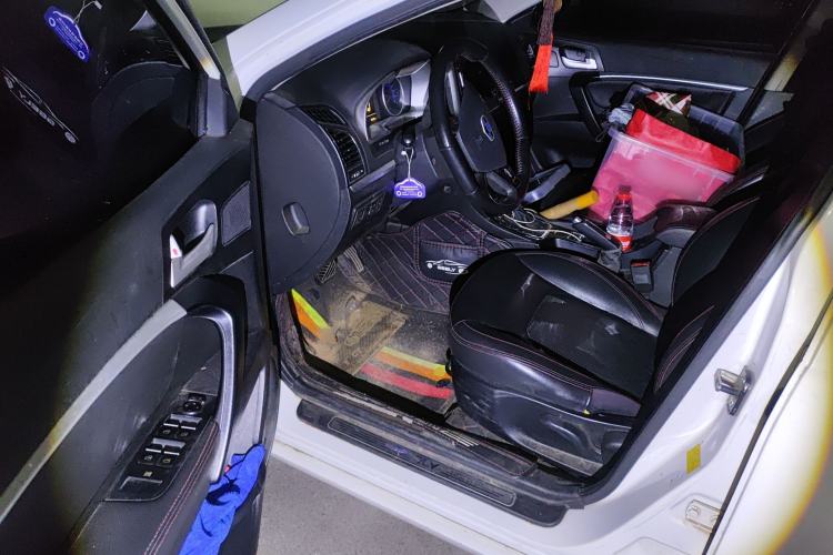 Used Geely Auto Emgrand 2015 Sedan 1.3T CVT Upward Edition Driver Seat