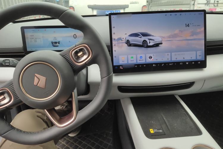 Used Baojun Enjoy 2025 All-Electric 600km Luxury Edition
